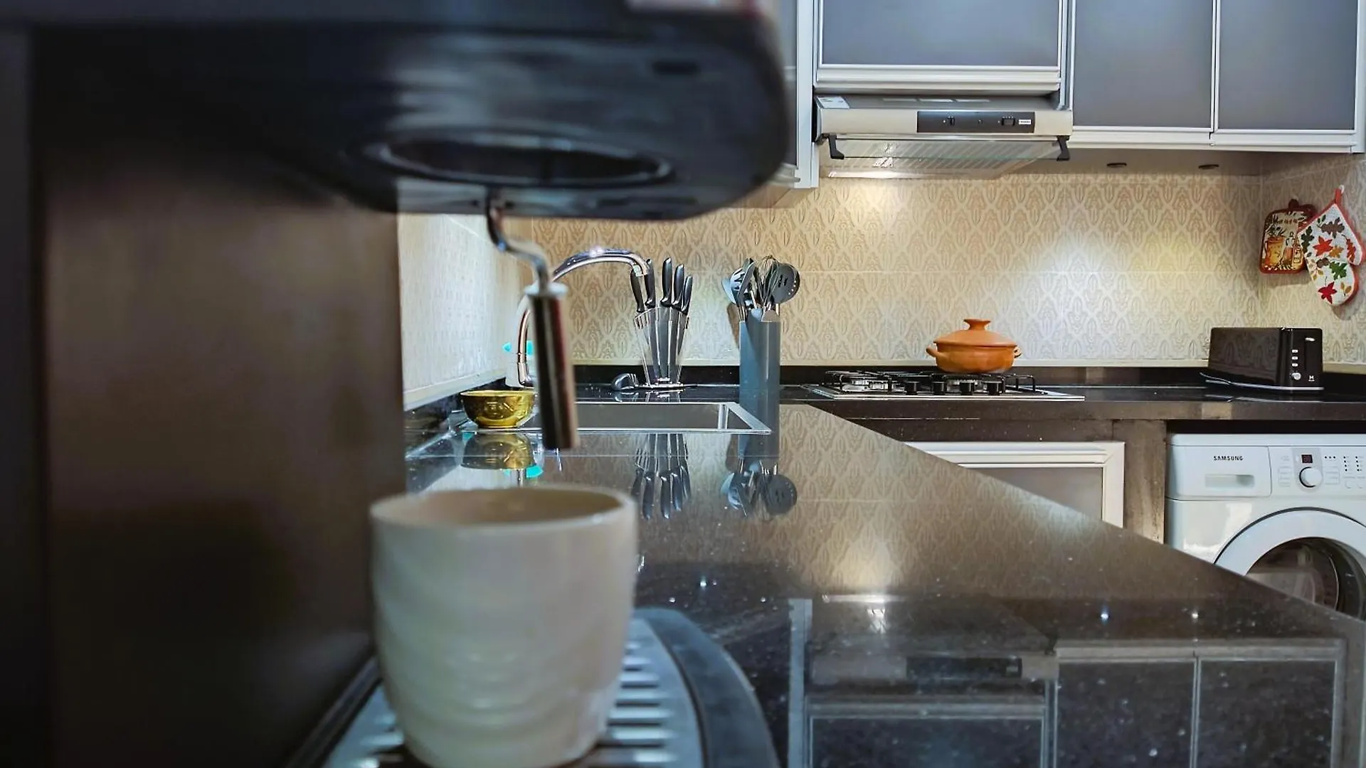 شقه معاصره ب لمسة مغربيه في فاس Apartment Morocco