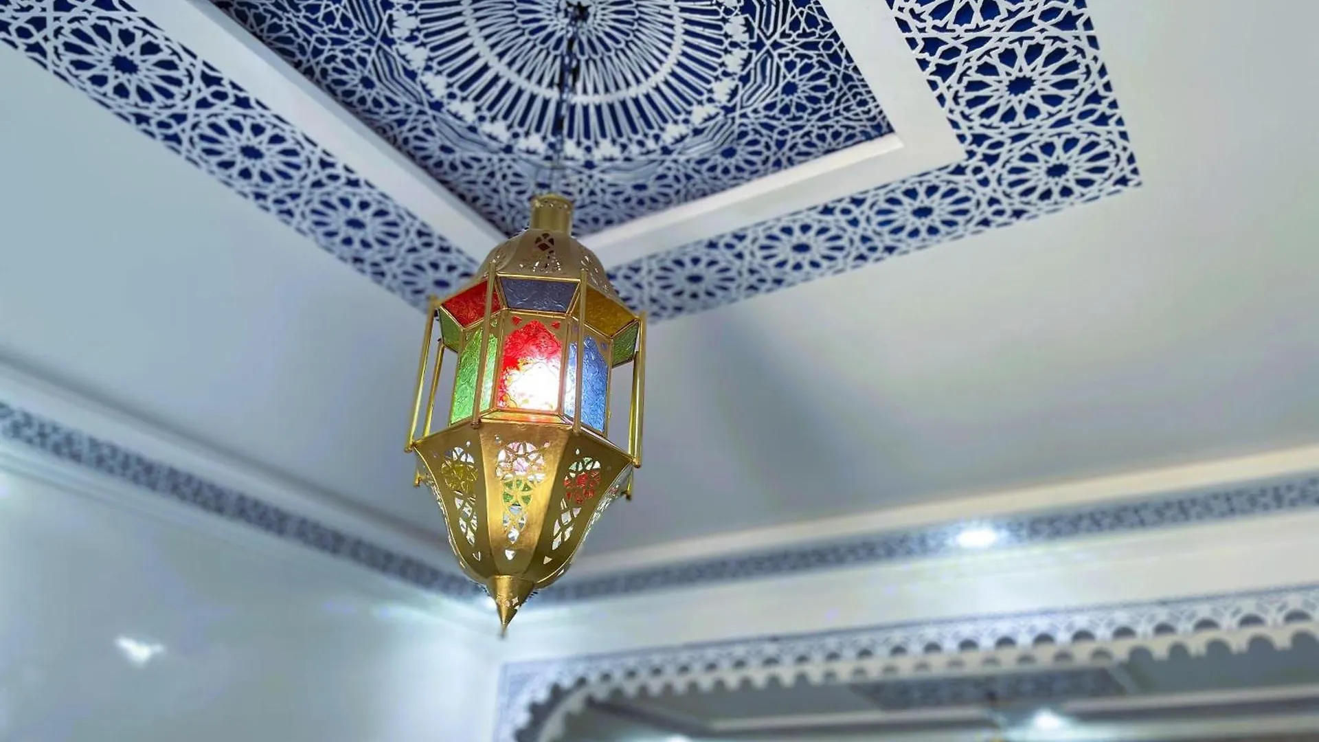 شقه معاصره ب لمسة مغربيه في فاس Apartment